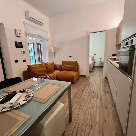 Domusmi Delfico 2 公寓